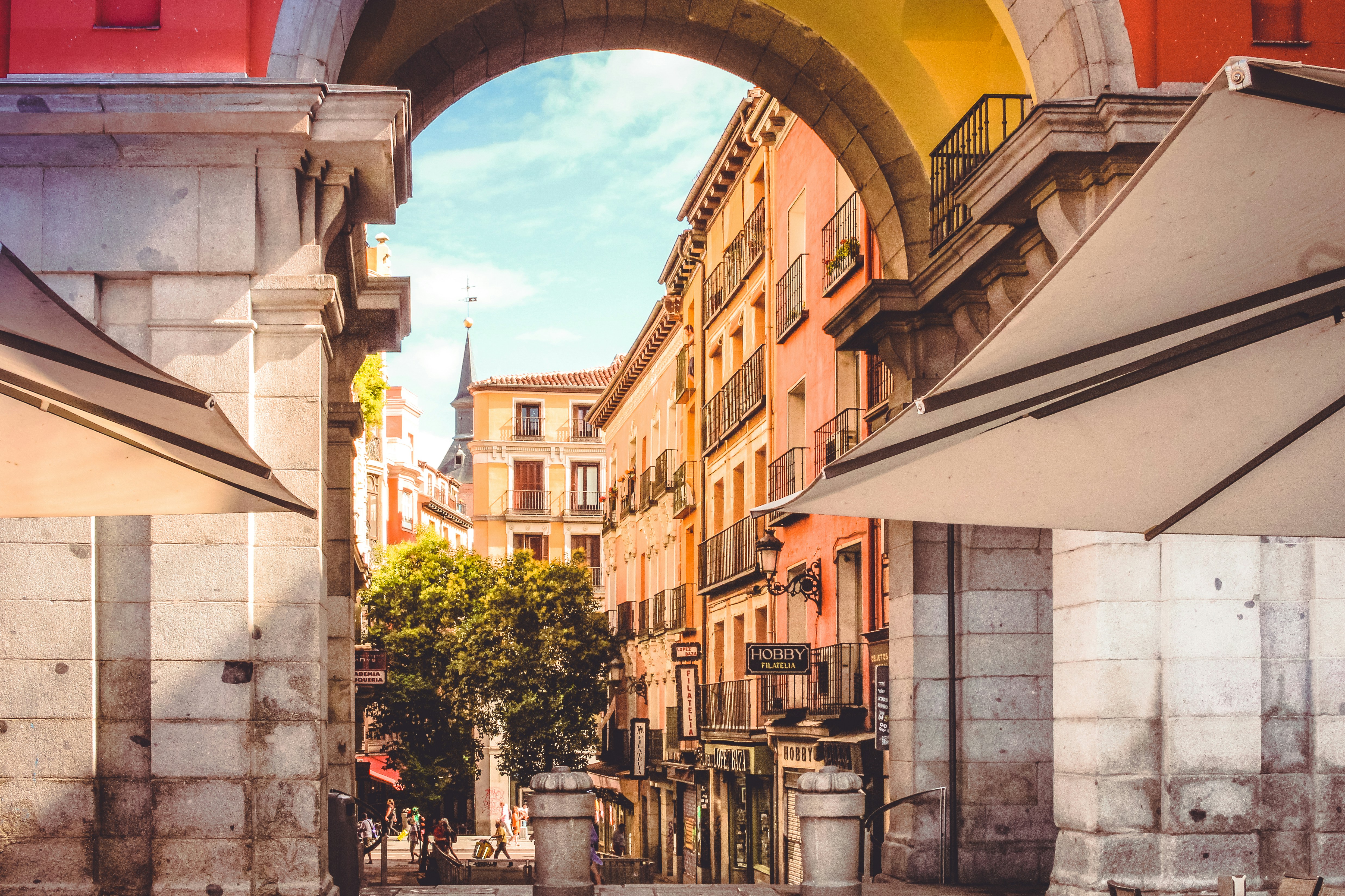 Cuánto cobra un camarero en Madrid en 2026