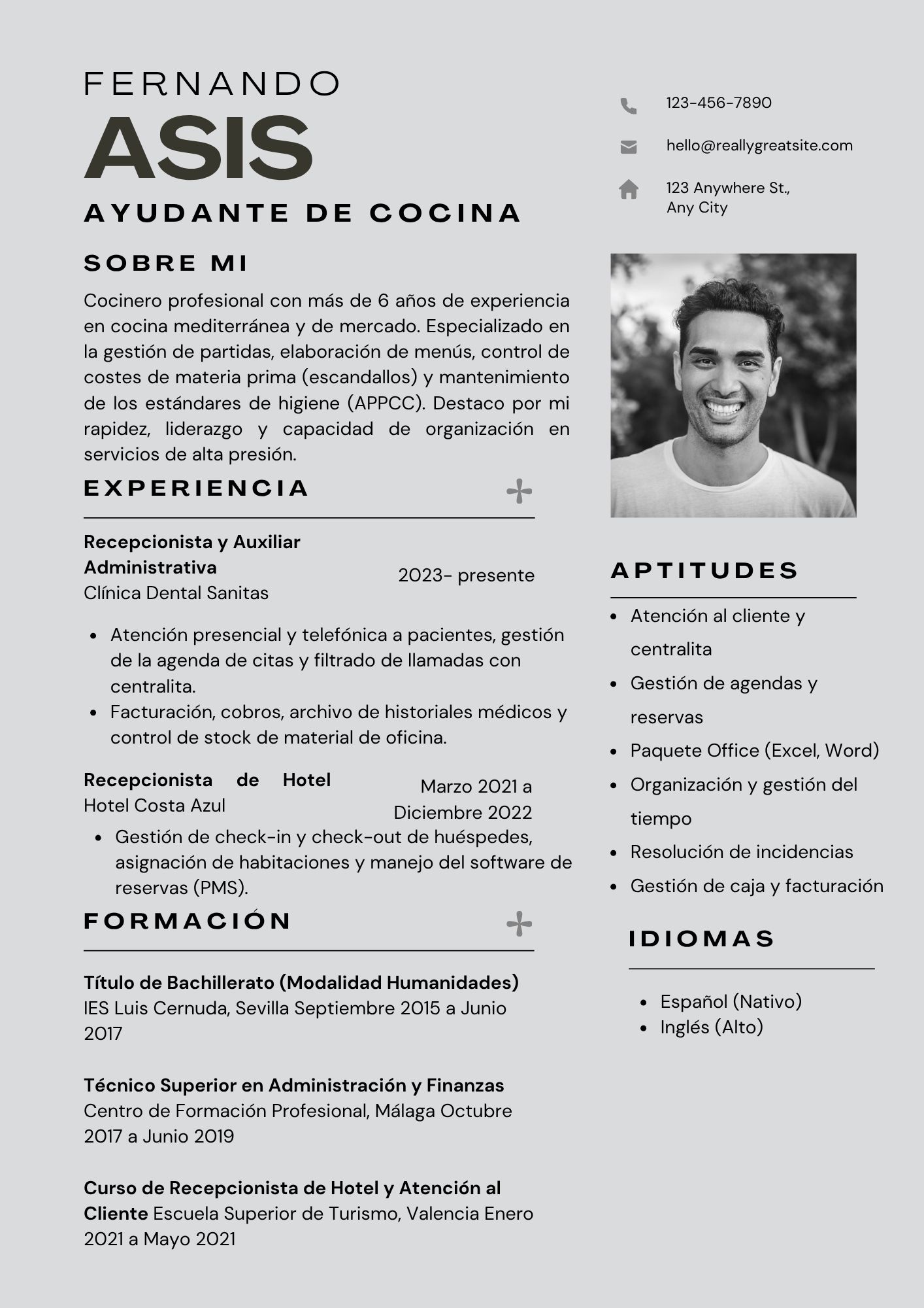 Vista previa del currículum de ayudante de cocina (modelo moderno)